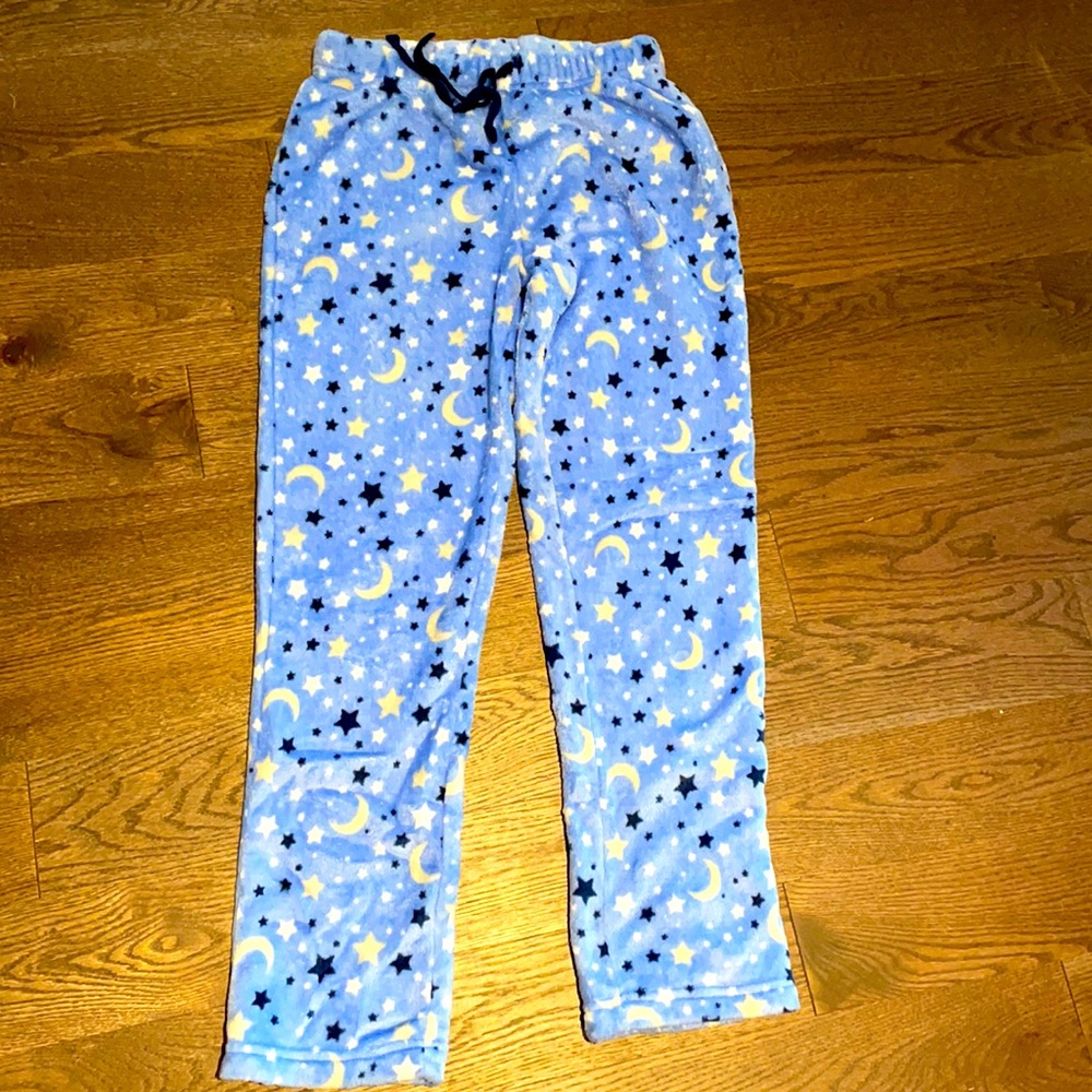 *free add-on with minimum $30 purchase* NWoT Super Soft PJ Bottoms size S